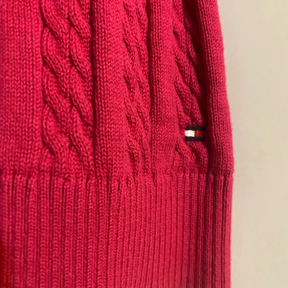 Super Soft 2X Tommy Hilfiger Red V-Neck Sweater Cable-Knit style Casual - Picture 8 of 9